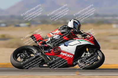 media/Nov-11-2023-SoCal Trackdays (Sat) [[efd63766ff]]/Turn 8 Set 2 (1040am)/